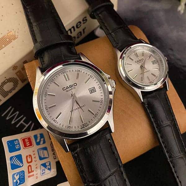 leather watch